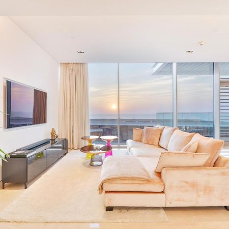 Posh 2 Bedroom Oceanfront Apt In The Heart Of Bluewaters Island Dubai Dış mekan fotoğraf