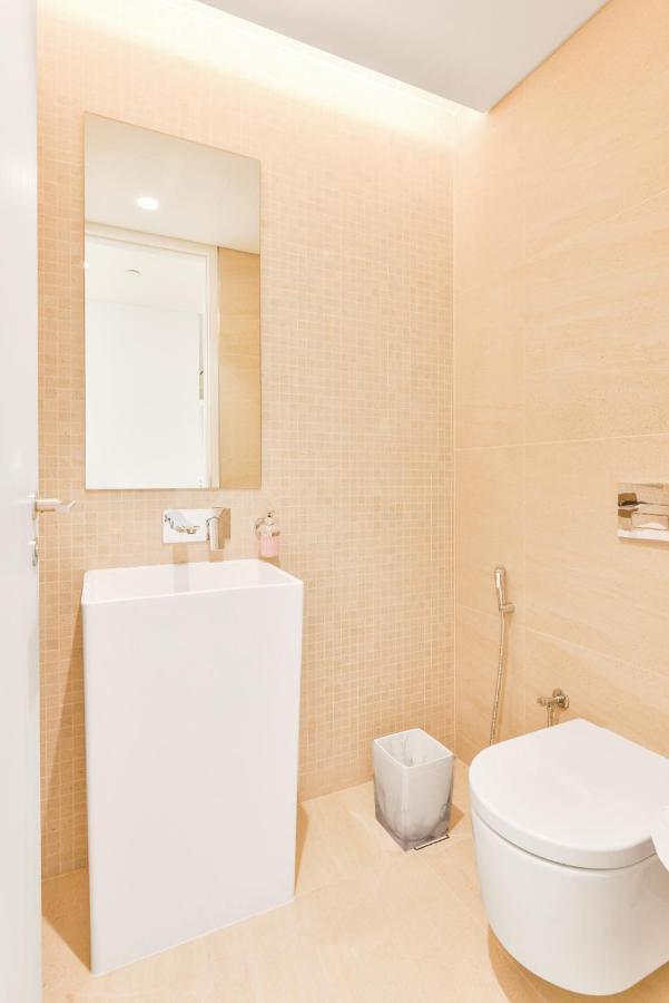 Posh 2 Bedroom Oceanfront Apt In The Heart Of Bluewaters Island Dubai Dış mekan fotoğraf