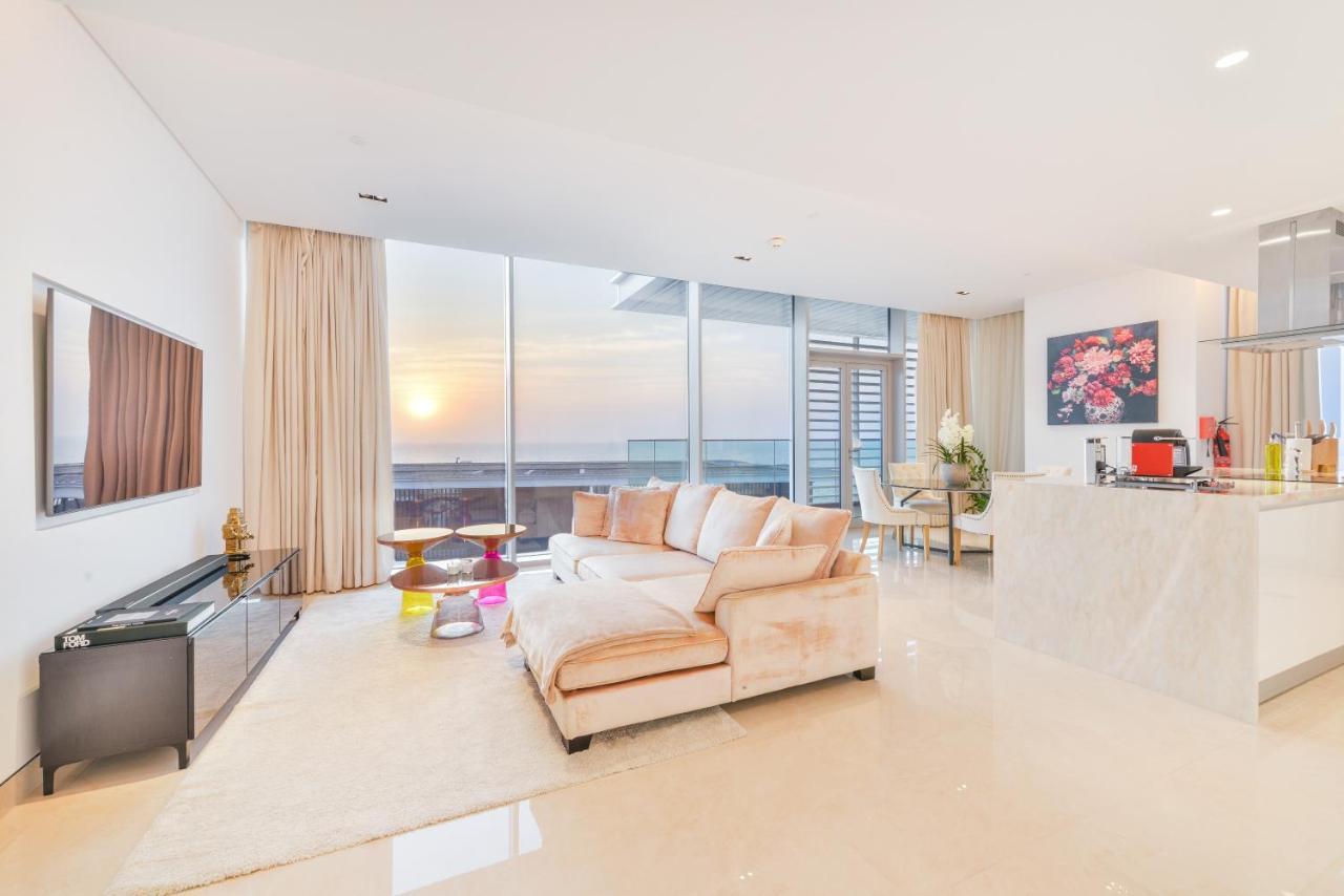 Posh 2 Bedroom Oceanfront Apt In The Heart Of Bluewaters Island Dubai Dış mekan fotoğraf
